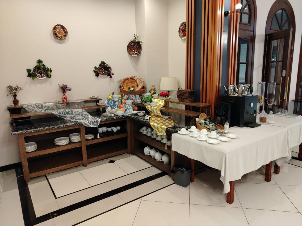 Ziyorat Luxury Hotel Фергана Экстерьер фото