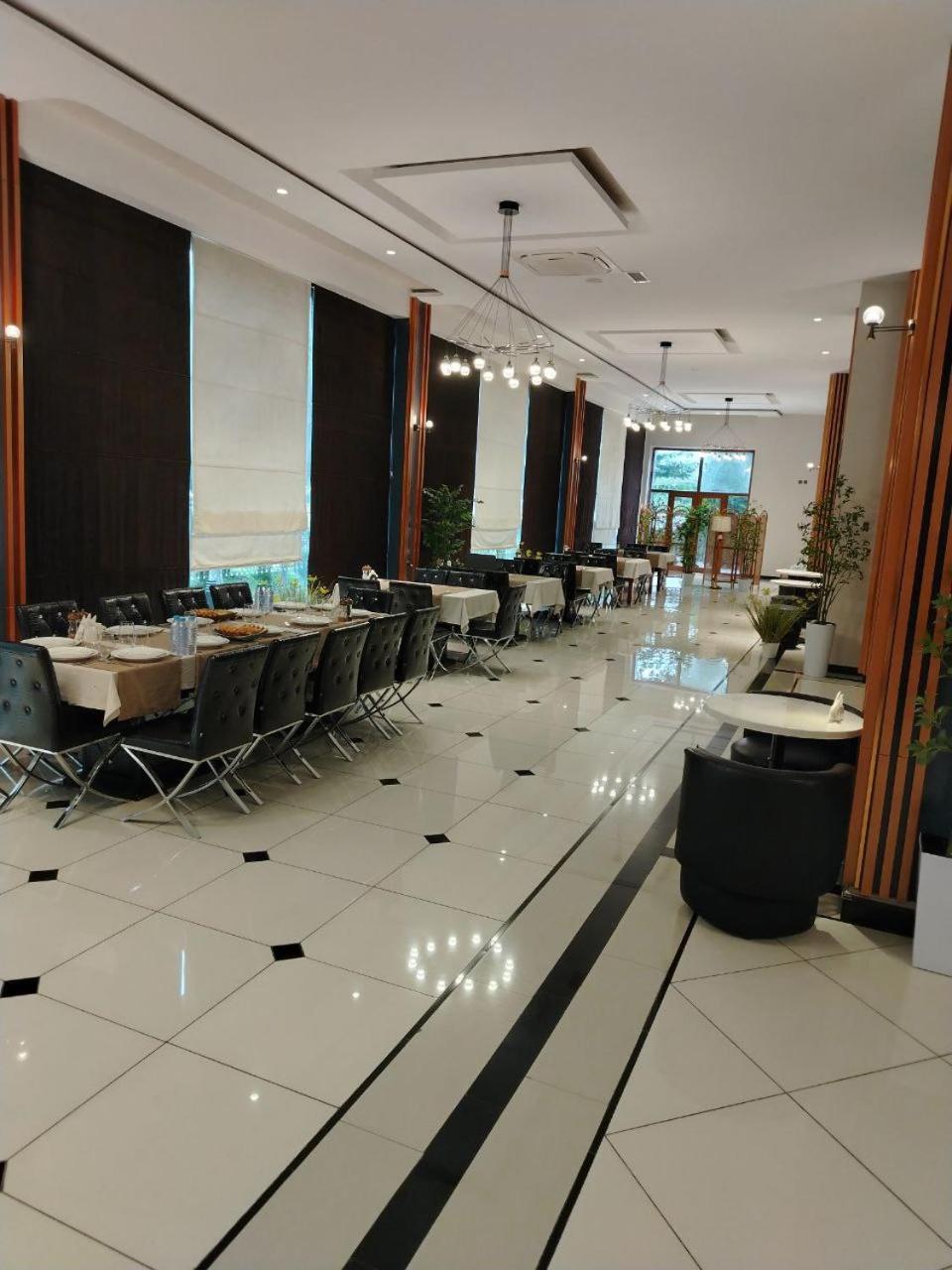 Ziyorat Luxury Hotel Фергана Экстерьер фото