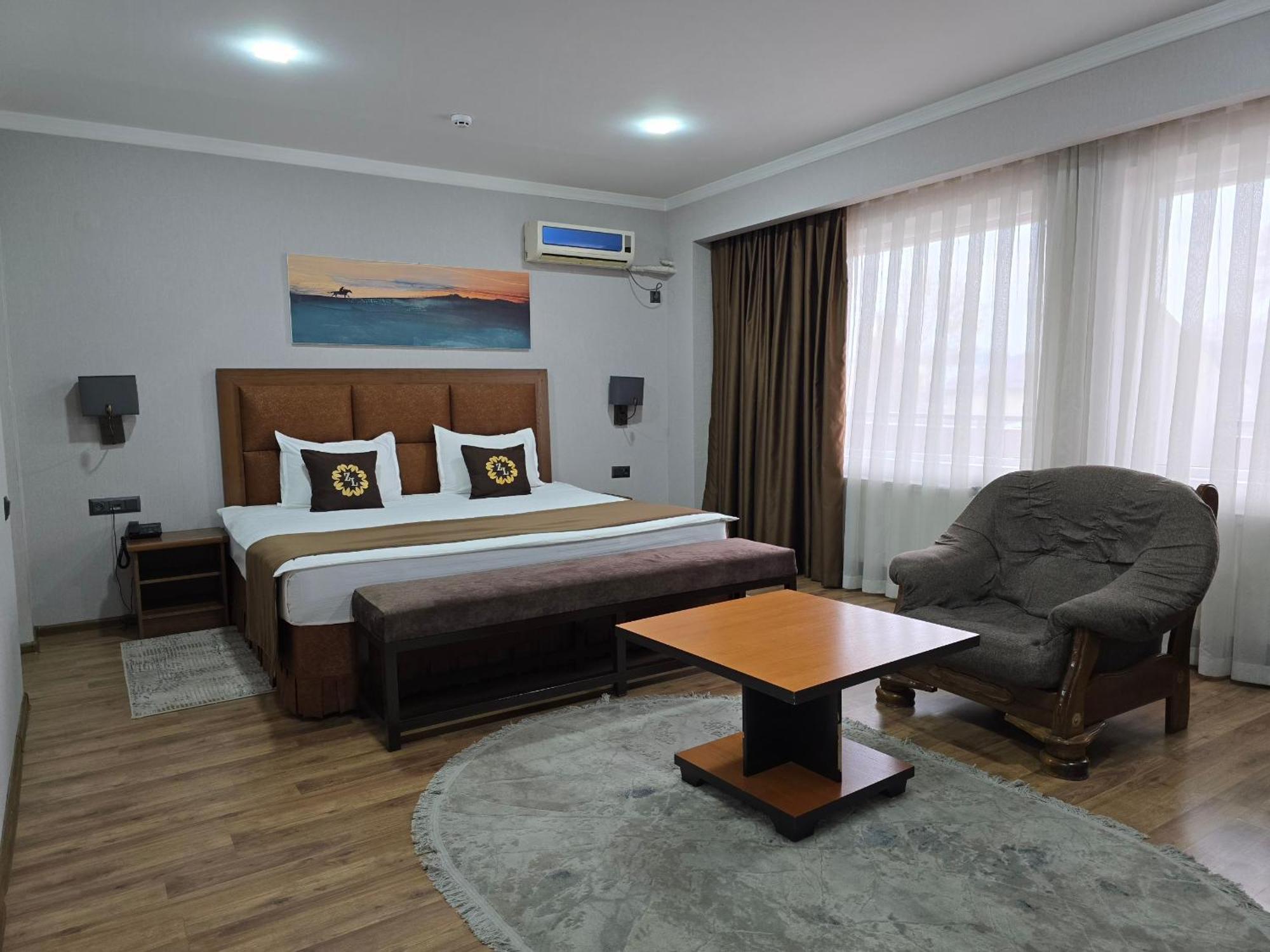 Ziyorat Luxury Hotel Фергана Экстерьер фото
