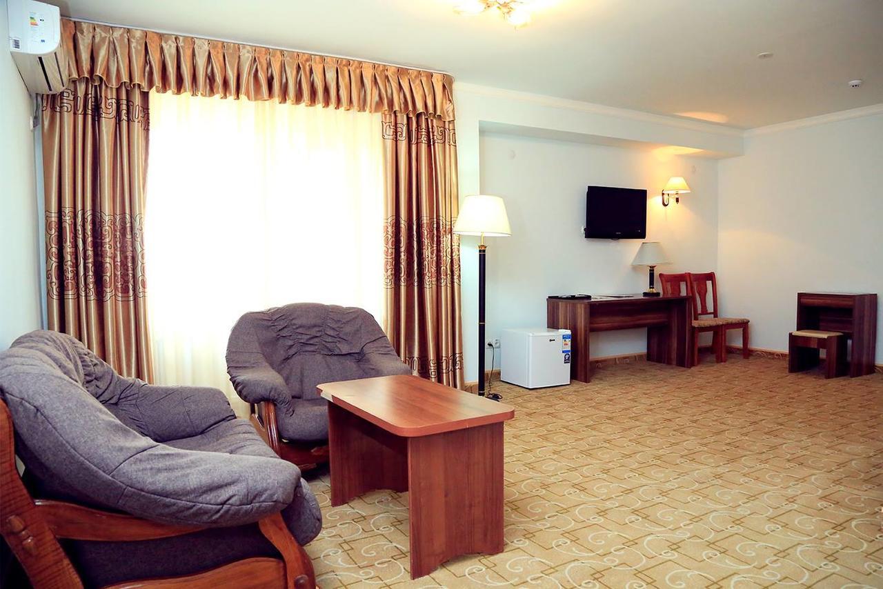 Ziyorat Luxury Hotel Фергана Экстерьер фото