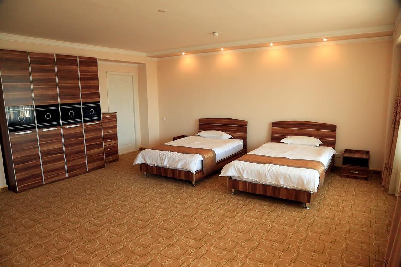 Ziyorat Luxury Hotel Фергана Экстерьер фото