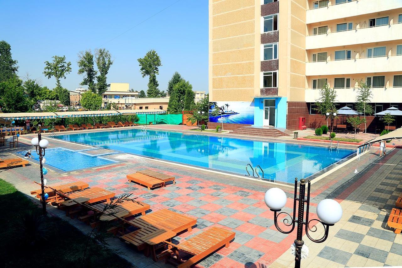 Ziyorat Luxury Hotel Фергана Экстерьер фото